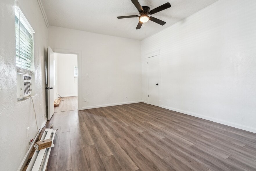 More Photos Of 2123 W Park Pl, Oklahoma City Specialty For Sale