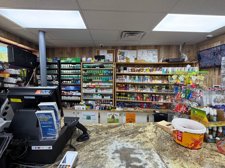 More Photos Of 1515 S Mobberly Ave, Longview Convenience Store For Sale