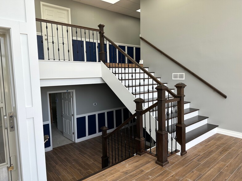 More Photos Of 7505 Sussex Dr, Florence Medical For Lease