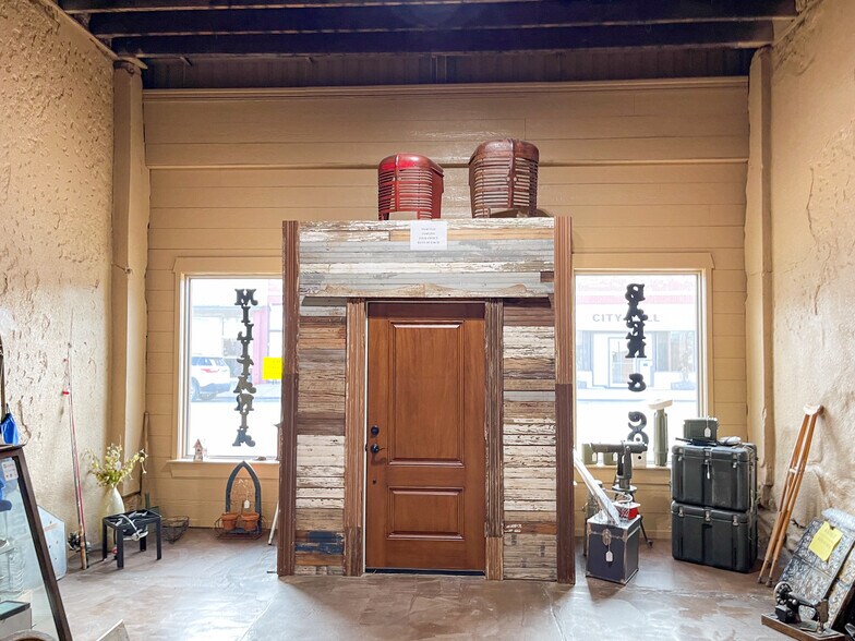 More Photos Of 503-505 Conrad Hilton Blvd, Cisco Storefront Retail Residential For Sale