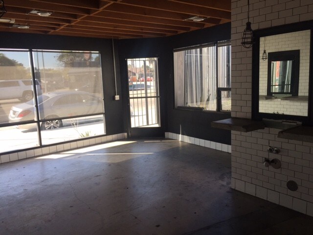 More Photos Of 428 Lincoln Blvd, Venice Freestanding For Sale