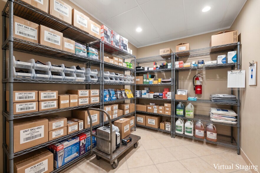 More Photos Of 130 W San Augustine St, Deer Park Office For Sale