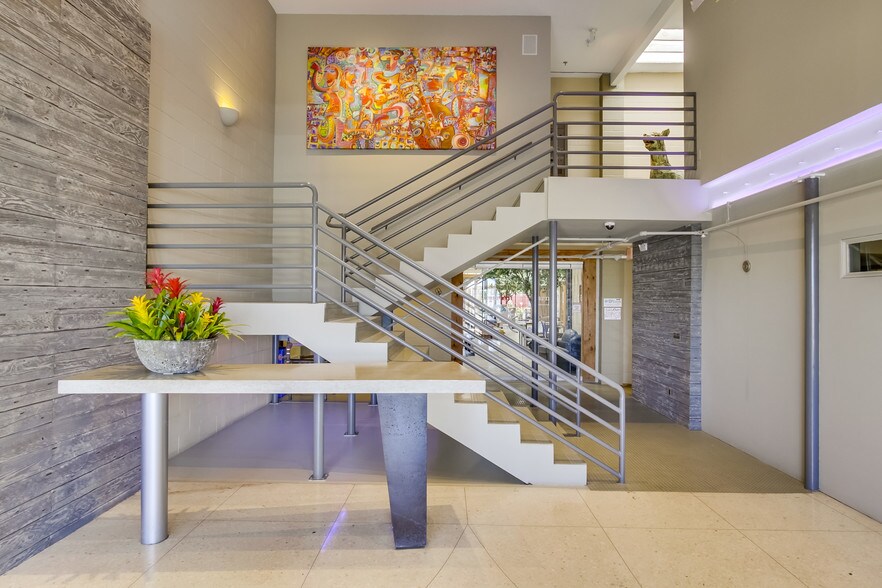 More Photos Of 444 S Cedros Ave, Solana Beach Loft Creative Space For Lease
