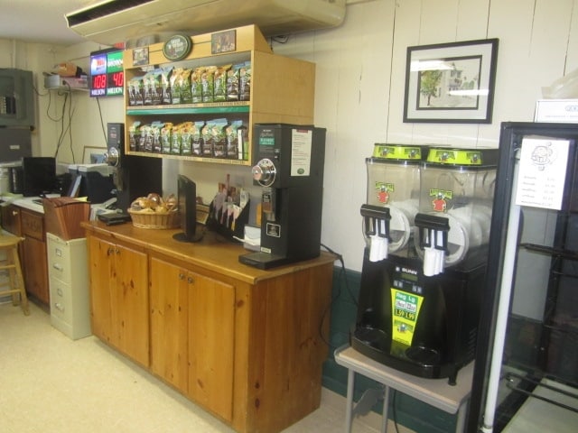 More Photos Of 722 Main St, Weston Service Station For Sale