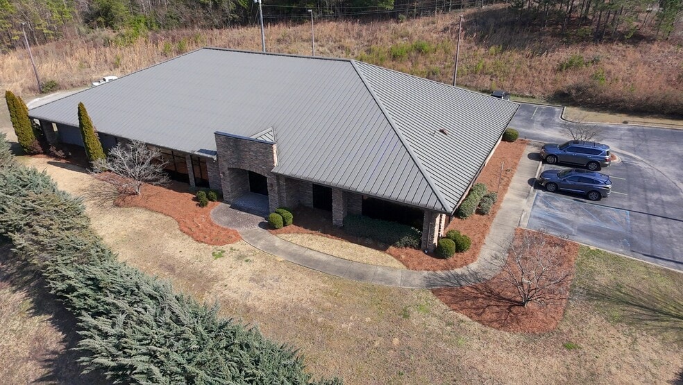 More Photos Of 710 Maple St, Birmingham Office For Sale