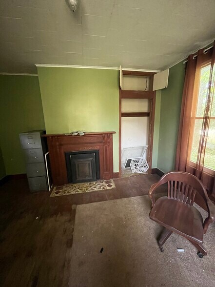 More Photos Of 61961 Dysart Woods Rd, Belmont Specialty For Sale