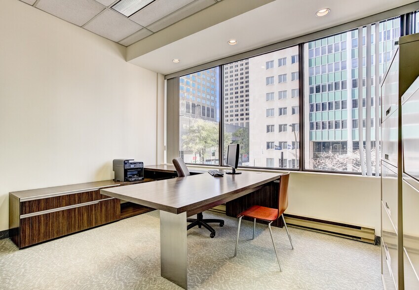 More Photos Of 1111 Rue Saint-Urbain, Montréal Office For Sale