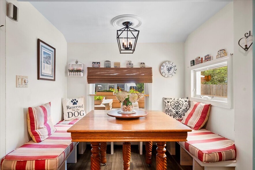 More Photos Of 153 Bay St, Glens Falls Hospitality For Sale