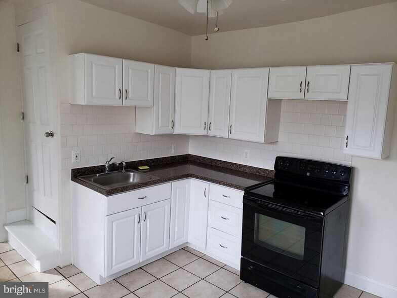 More Photos Of 8414 W Main St, Marshall Storefront Retail Residential For Lease