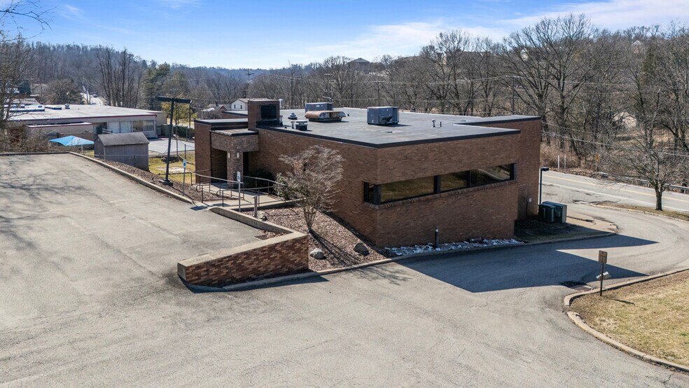 More Photos Of 2640 Pitcairn Rd, Monroeville Medical For Sale