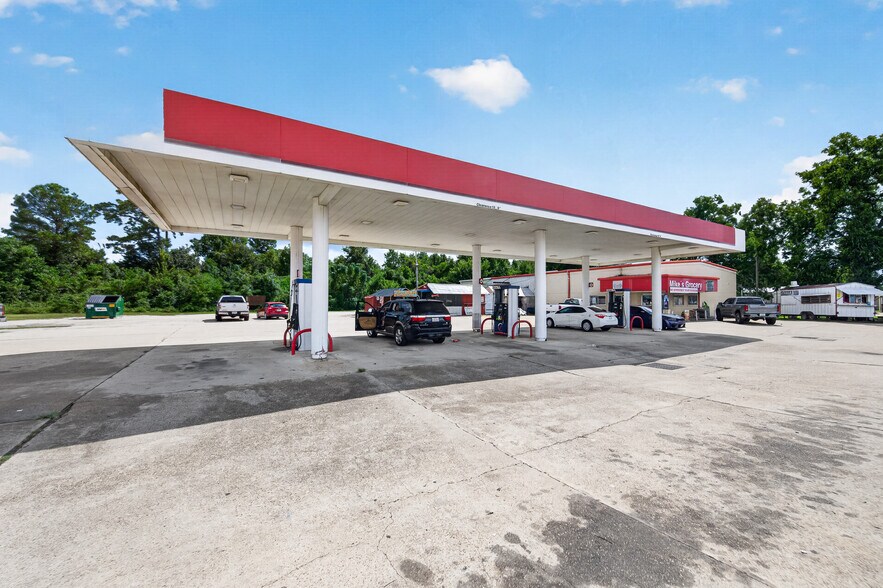 More Photos Of 32002 State Highway 249, Pinehurst Service Station For Sale