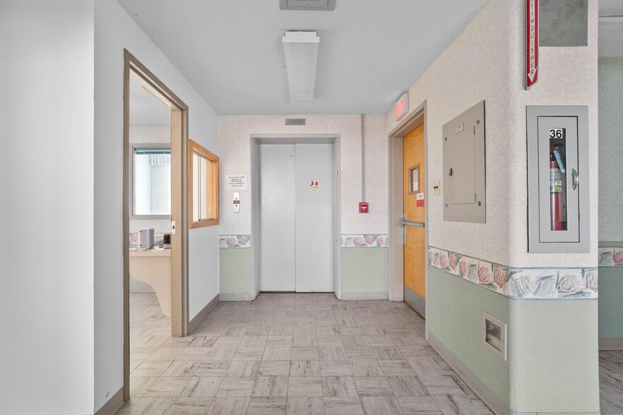 More Photos Of 94 Hospital St, Ridgway Specialty For Sale