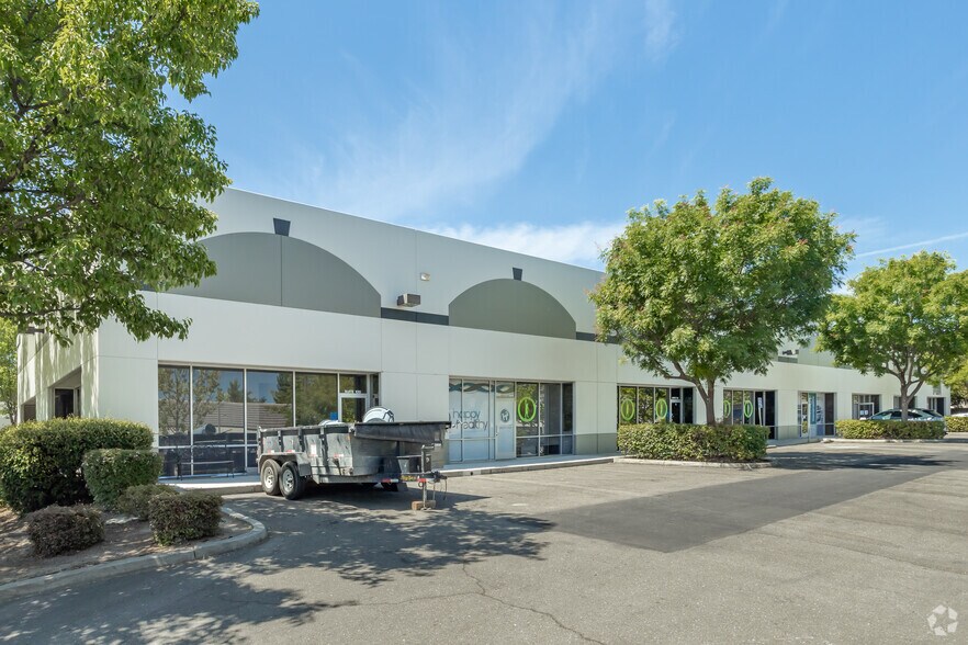 More Photos Of 4970 Robert J Mathews Pky, El Dorado Hills Warehouse For Lease