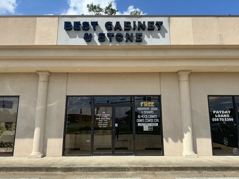 More Photos Of 901 W Airline Hwy, La Place Unknown For Lease