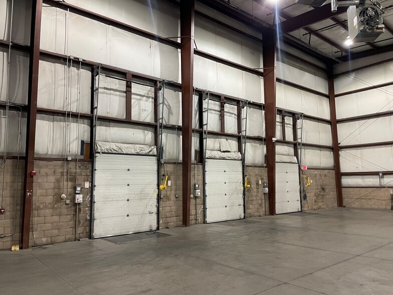 More Photos Of 3820 Hempland Rd, Mountville Warehouse For Lease