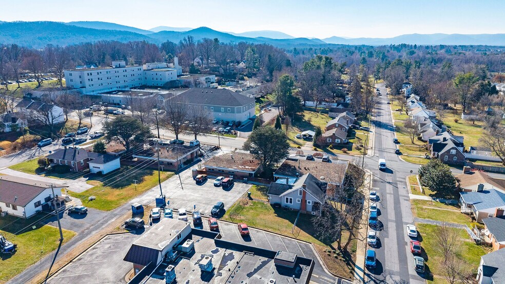 More Photos Of 1305 13th St, Waynesboro Medical For Sale