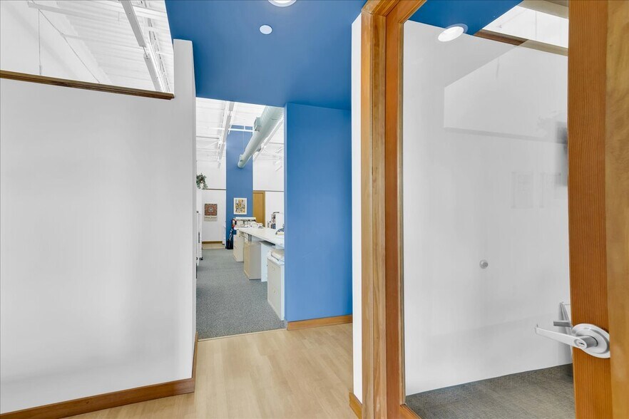 More Photos Of 2830 W State Road 84, Fort Lauderdale Flex For Sale