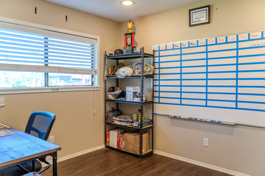 More Photos Of 4959 US-90, Alleyton Office For Sale