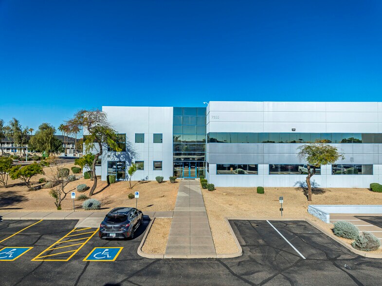 More Photos Of 7300 W Boston St, Chandler Warehouse For Lease