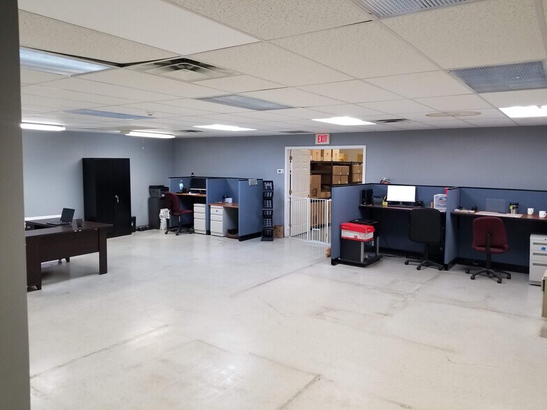 More Photos Of 315-329 E 2nd St, Boyertown Flex For Sale