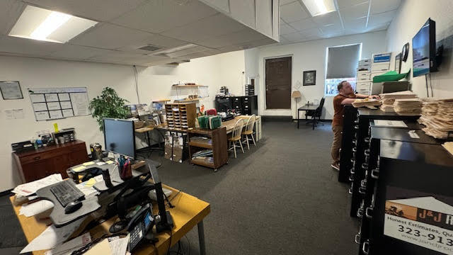 More Photos Of 1485 Lincoln Ave, Pasadena Light Manufacturing For Sale