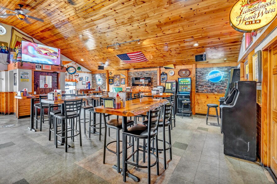 More Photos Of 1123 3rd St S, La Crosse Bar For Sale