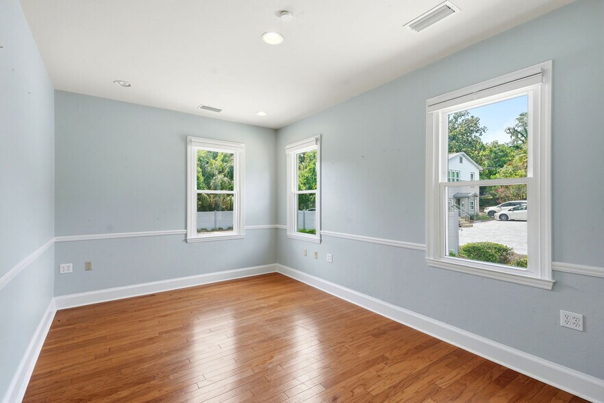 More Photos Of 537 E Park Ave, Tallahassee Office For Sale