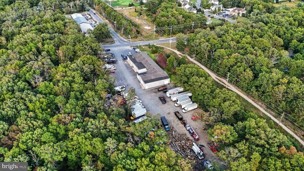 More Photos Of 534 Whitesville Rd, Jackson Service For Lease