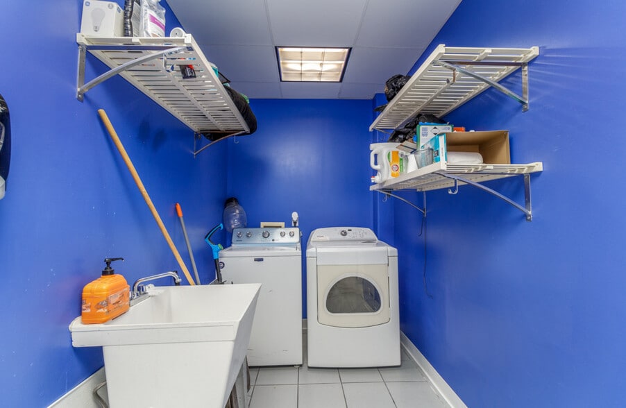 More Photos Of 6550 Pelican Dr, Osage Beach Marina For Sale