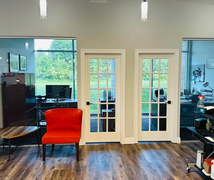More Photos Of 1706 Smizer Station Rd, Saint Louis Office For Sale