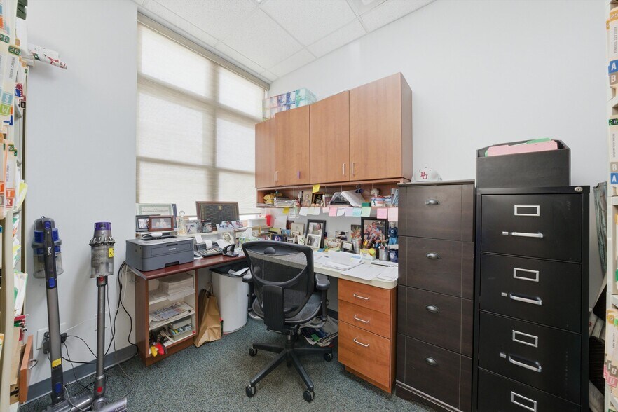 More Photos Of 828 N Cass Ave, Westmont Office For Sale