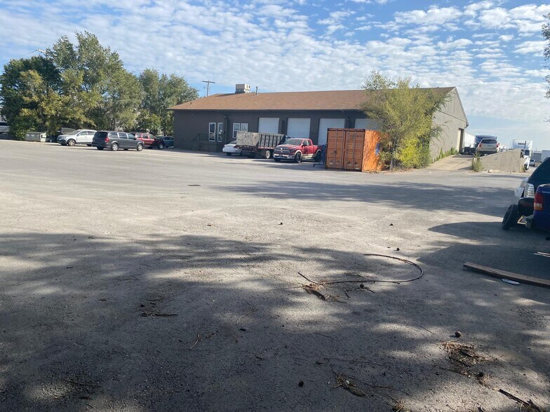 More Photos Of 15347 S US 169 Hwy, Olathe Warehouse For Lease