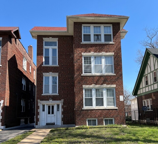 More Photos Of , Saint Louis Multifamily For Sale