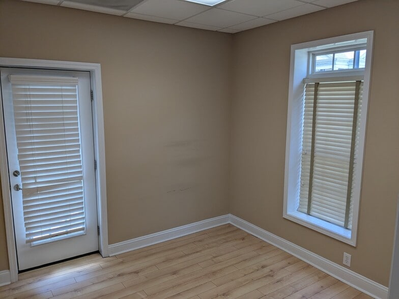More Photos Of 362 Oakland Ave, Rock Hill Loft Creative Space For Lease