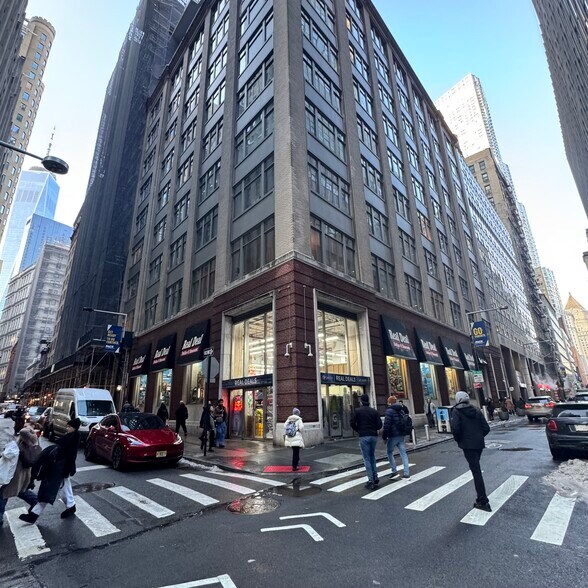 More Photos Of 59 John St, New York Apartments For Lease