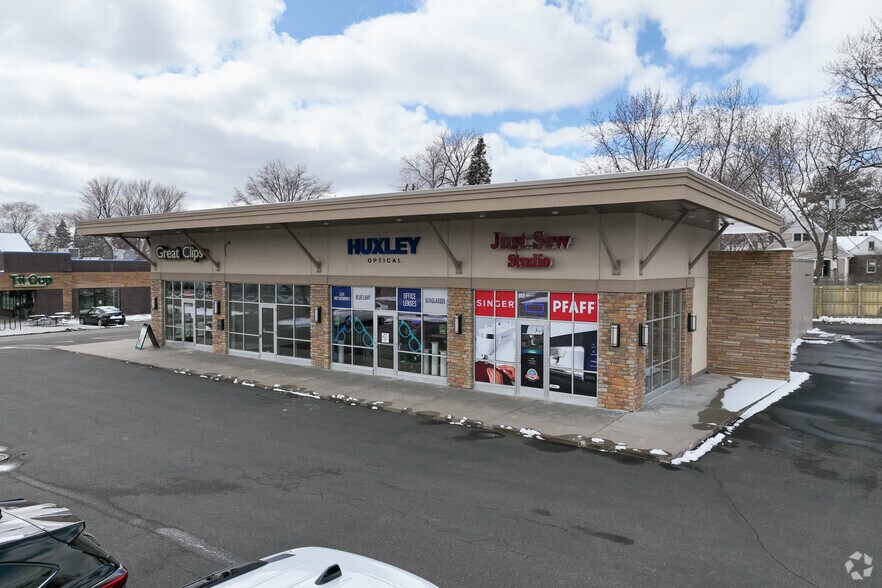 More Photos Of 1789 N Lexington Ave, Roseville Freestanding For Lease