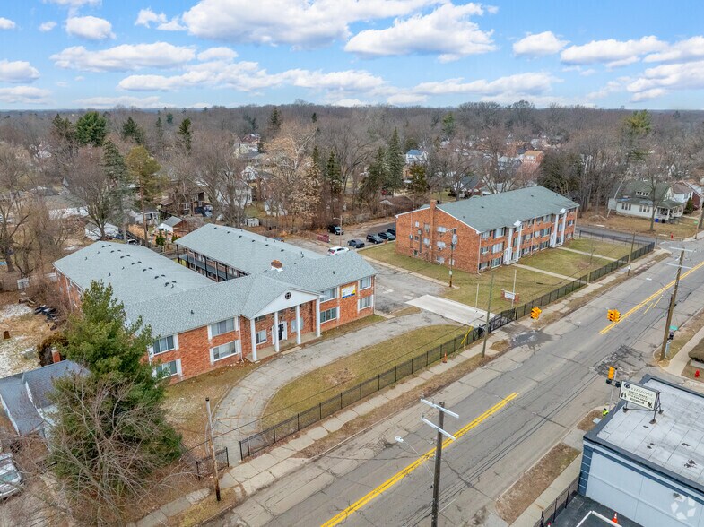 More Photos Of 18045-18123 Lahser Rd, Detroit Apartments For Sale