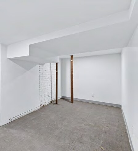 More Photos Of 1019 13th Ave SW, Calgary Office For Sale