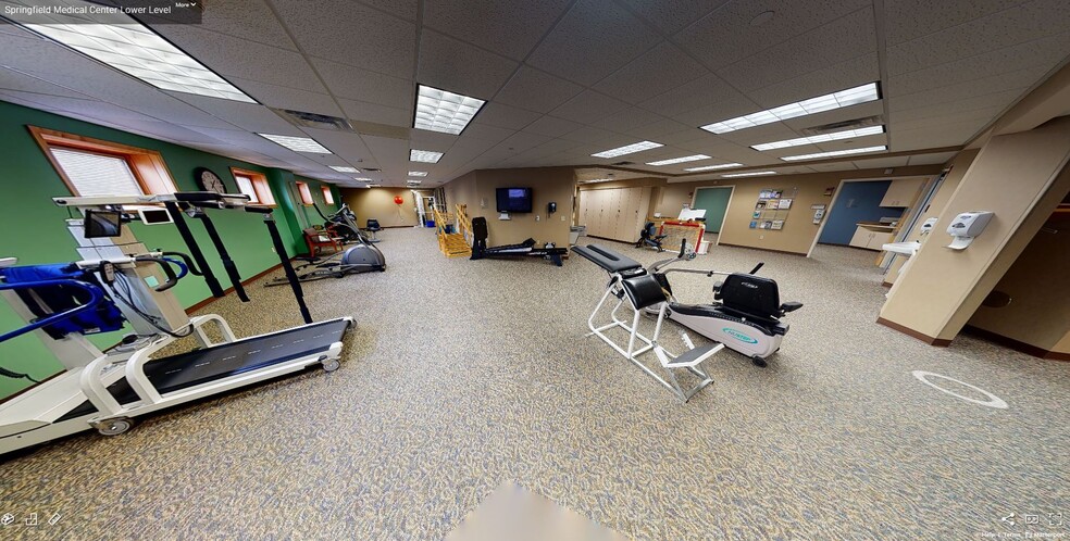 More Photos Of 625 N Jackson Ave, Springfield Assisted Living For Sale