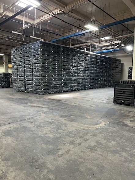 More Photos Of 75 Aircraft Rd, Southington Manufacturing For Lease