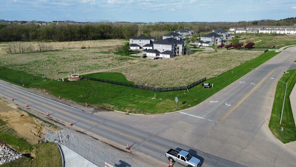 More Photos Of Village Drive @ S Roberts Ferry Rd, Tiffin Land For Lease