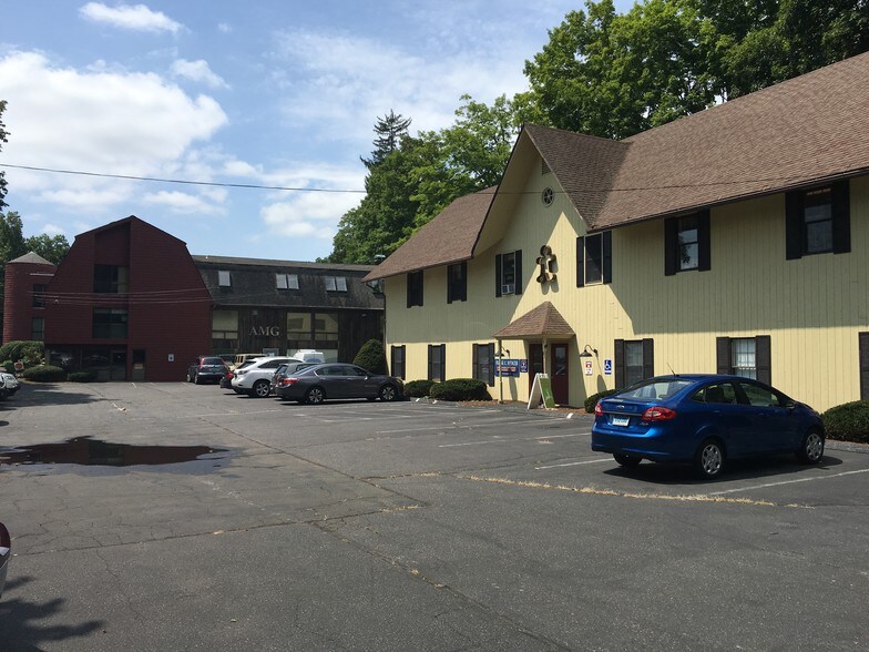 More Photos Of 196 Danbury Rd, Wilton Office For Sale