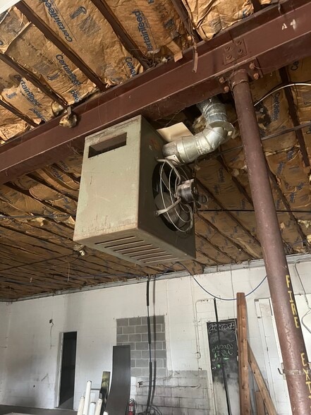 More Photos Of 10033 N Old State Road 67, Mooresville Flex For Sale