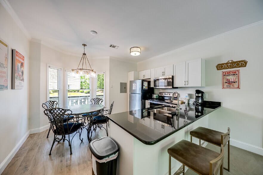 More Photos Of 892 Edelweiss Strasse, Helen Hotel For Sale
