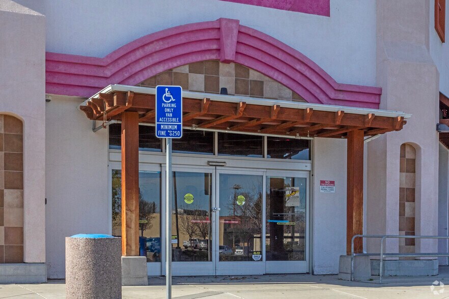 More Photos Of 1209 W Pacheco Blvd, Los Banos Freestanding For Lease