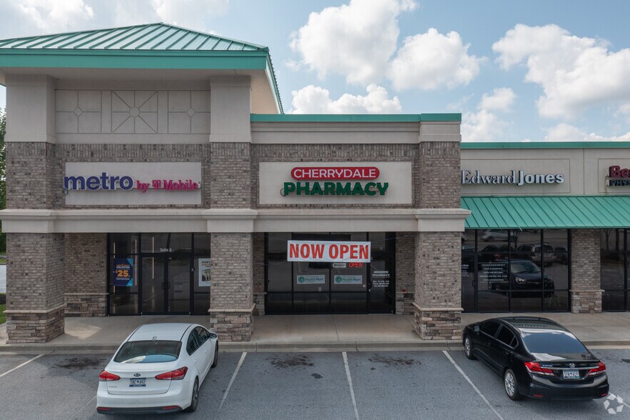 More Photos Of 2603 N Pleasantburg Dr, Greenville Unknown For Lease