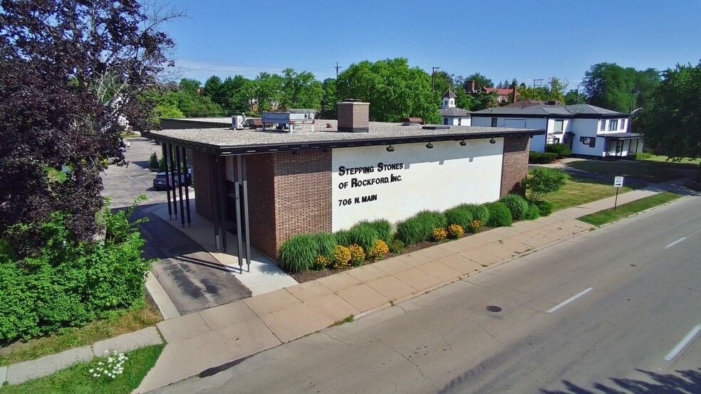 Primary Photo Of 706 N Main St, Rockford Medical For Lease