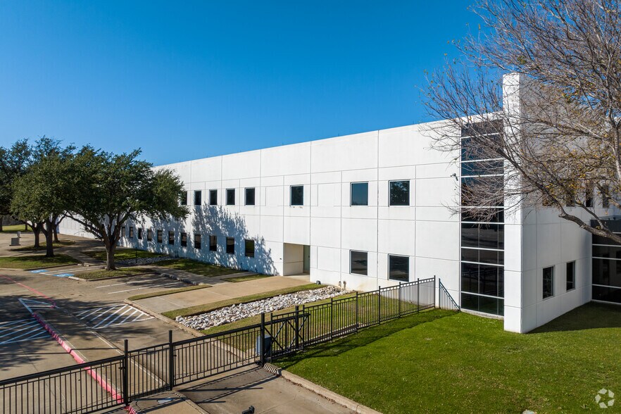 More Photos Of 4101 International Pky, Carrollton Office For Lease