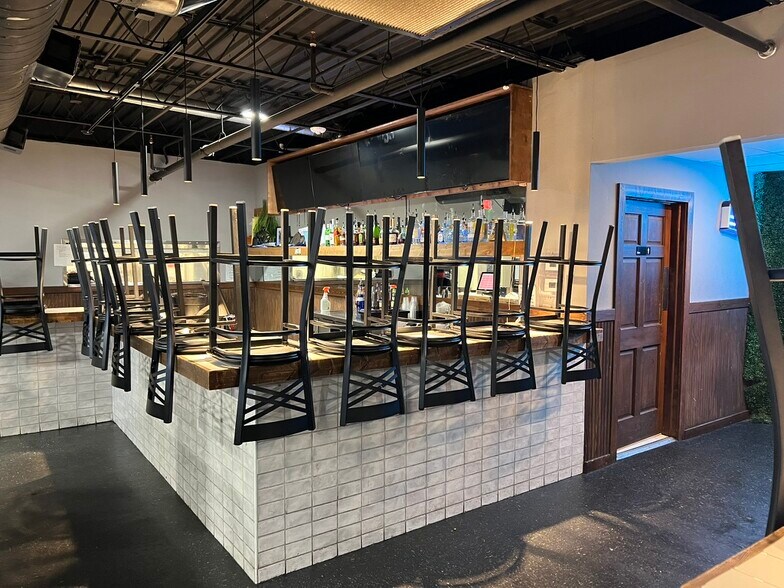 More Photos Of 2301 Crutchfield St, Chattanooga General Retail For Sale
