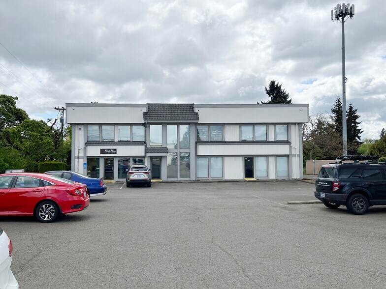 More Photos Of 5002-5008 Commercial St SE, Salem Freestanding For Lease